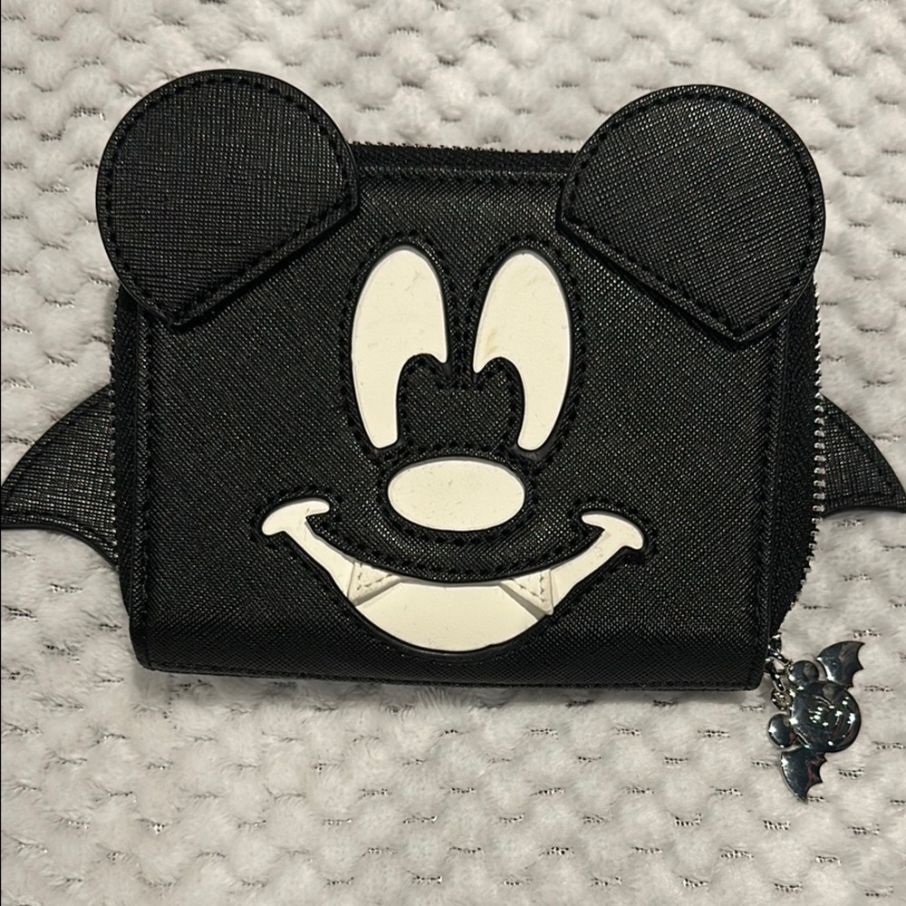 loungefly disney mickey bat zip wallet